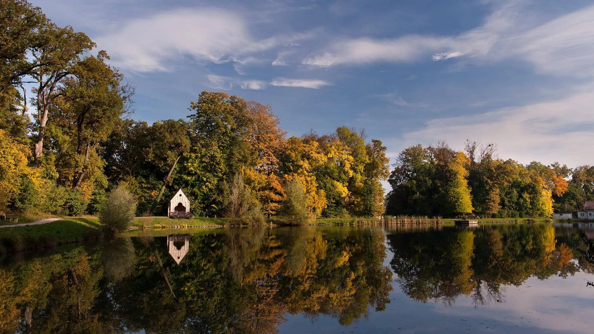 imgi_64_maksimir-lake.jpg